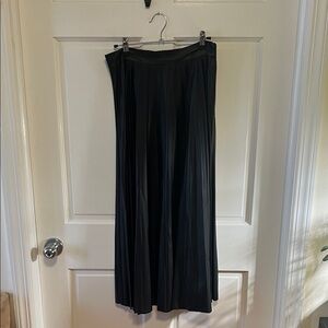 pleated zara long Skirt
